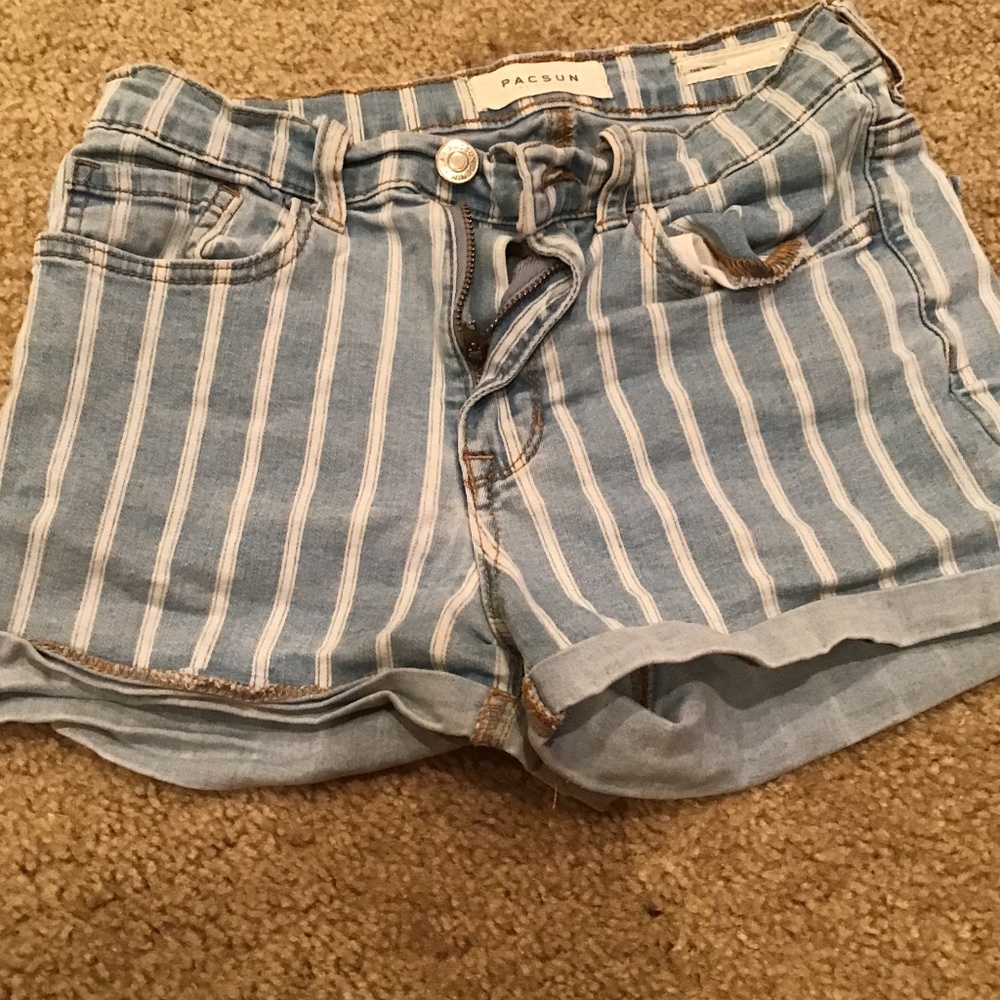 Striped “The Shortie”  PacSun denim shorts- like new